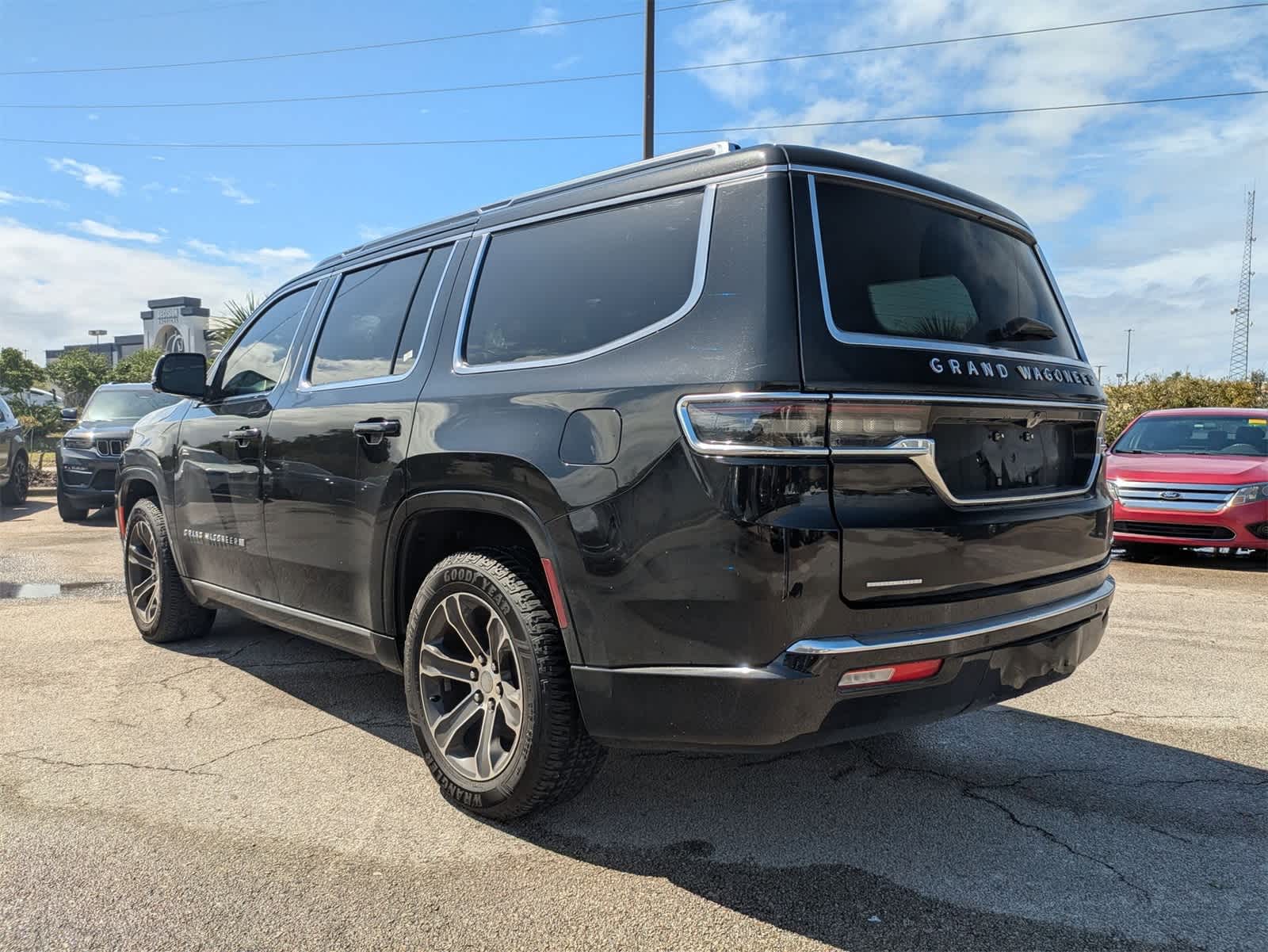 Thumbnail: 2022 Jeep Grand Wagoneer - 6