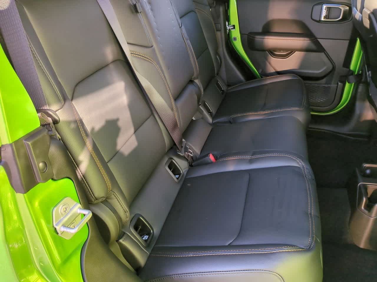 Thumbnail: 2025 Jeep Gladiator - 21