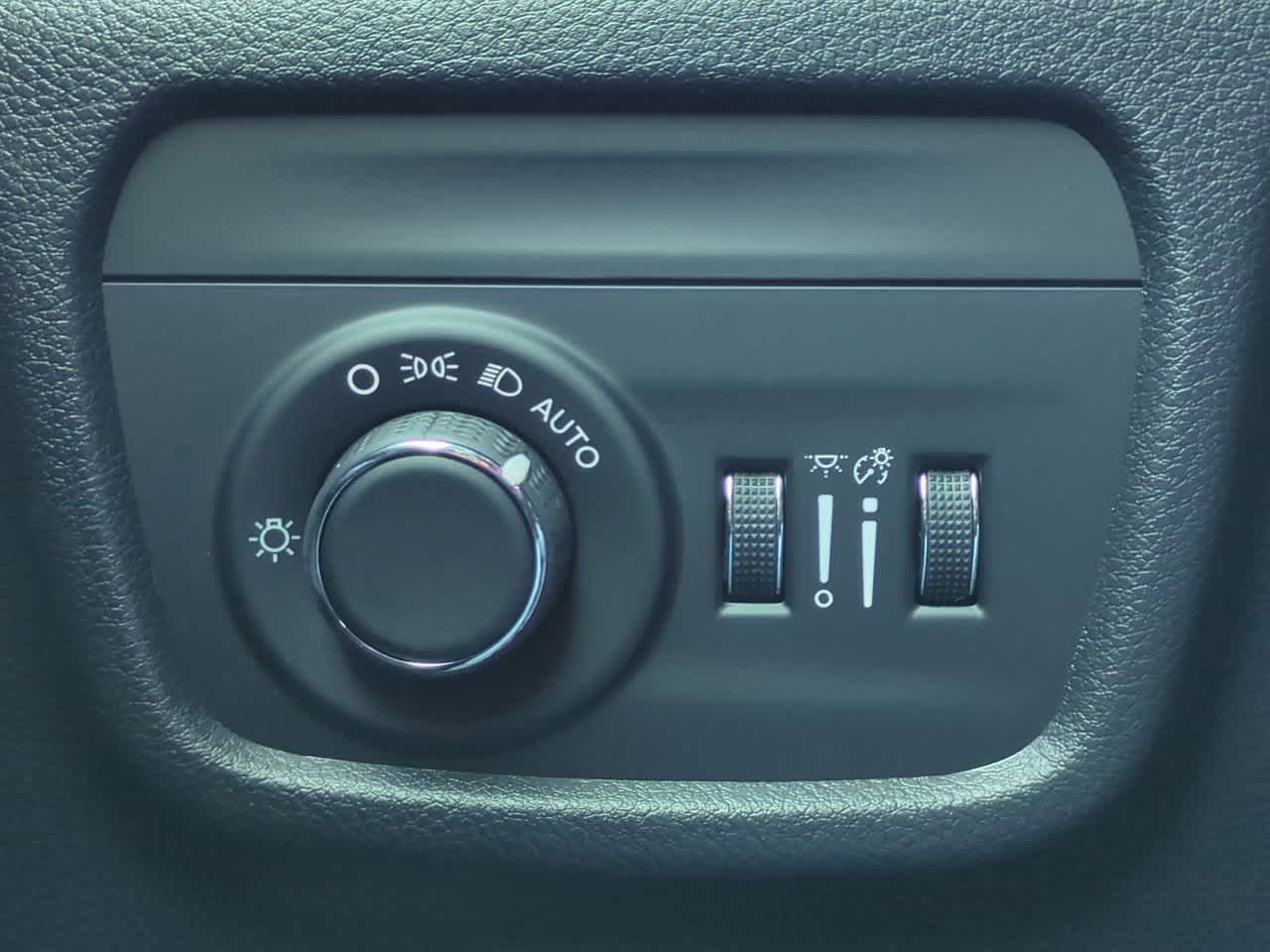 Thumbnail: 2025 Jeep Grand Cherokee - 18