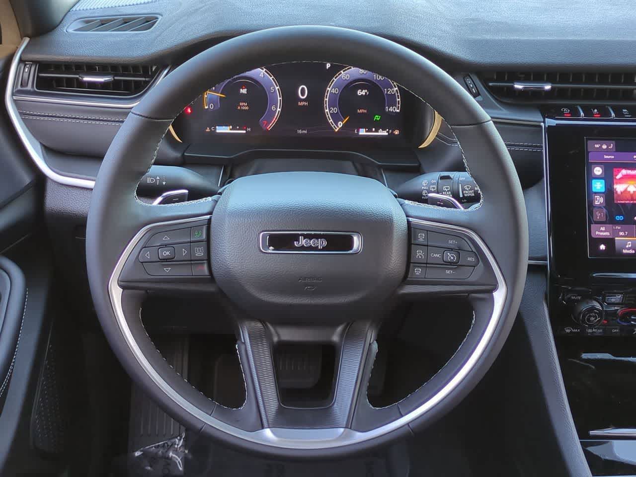 Thumbnail: 2025 Jeep Grand Cherokee L - 24