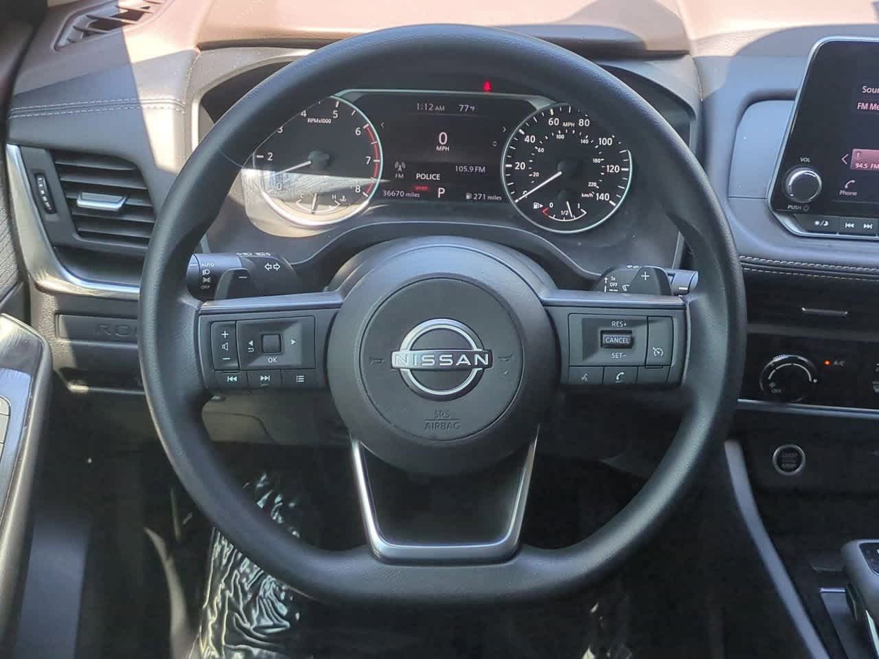 Thumbnail: 2023 Nissan Rogue - 23