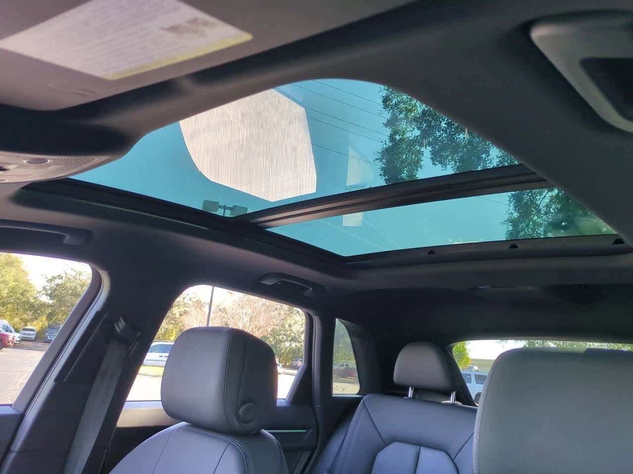 Thumbnail: 2022 Audi Q3 - 20