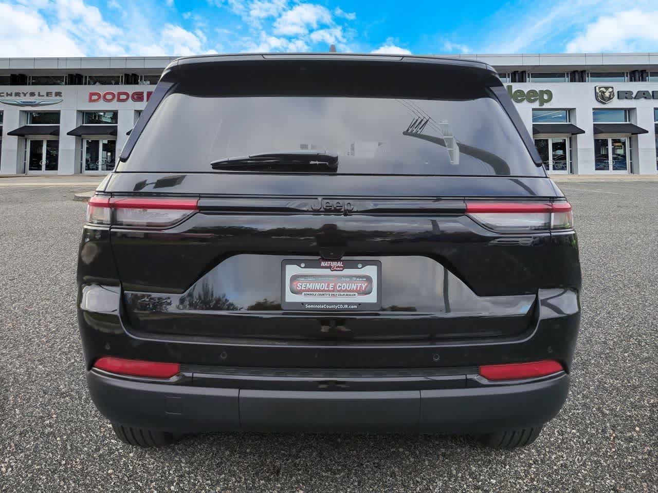 Thumbnail: 2025 Jeep Grand Cherokee - 7