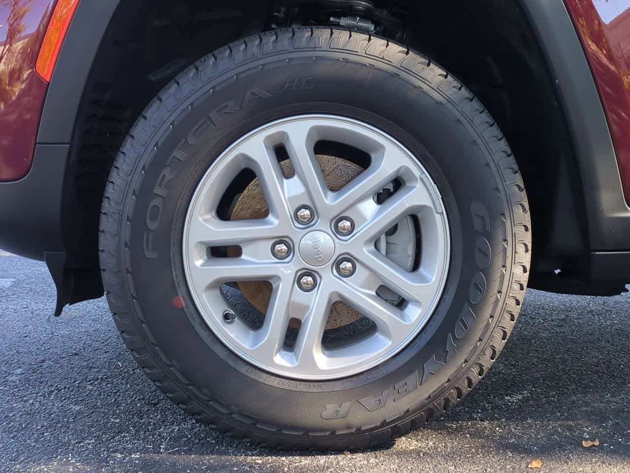 Thumbnail: 2025 Jeep Grand Cherokee - 14