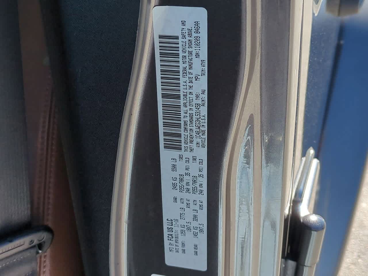 Thumbnail: 2017 Jeep Wrangler - 35