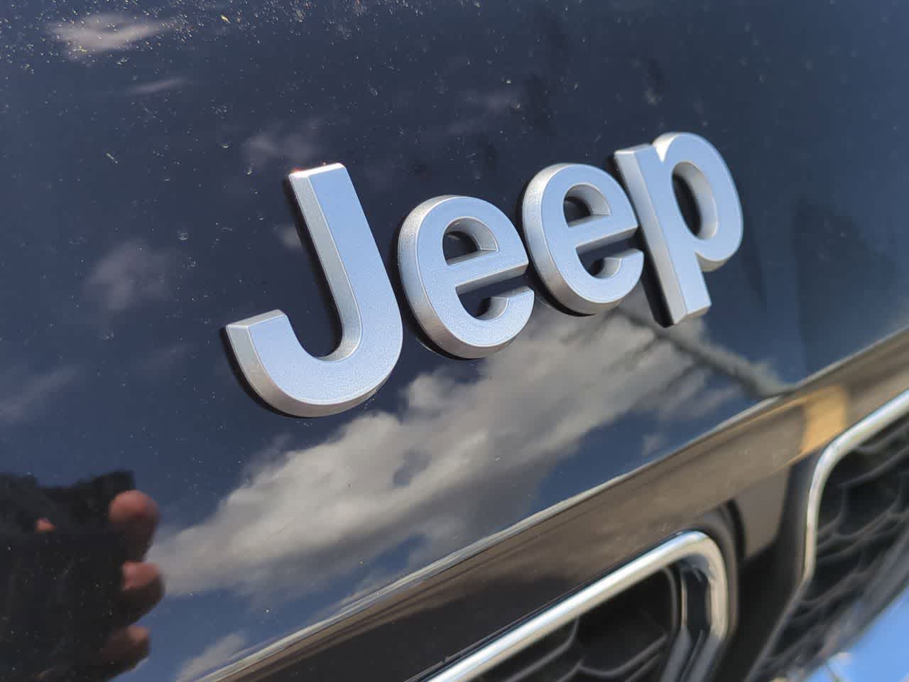 Thumbnail: 2026 Jeep Grand Cherokee - 12