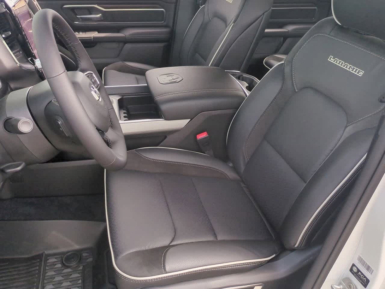 Thumbnail: 2026 RAM 1500 - 17