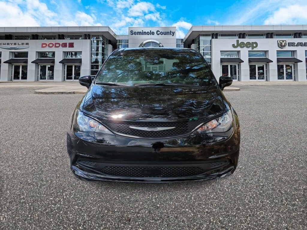 New 2026 Chrysler Voyager LX Van