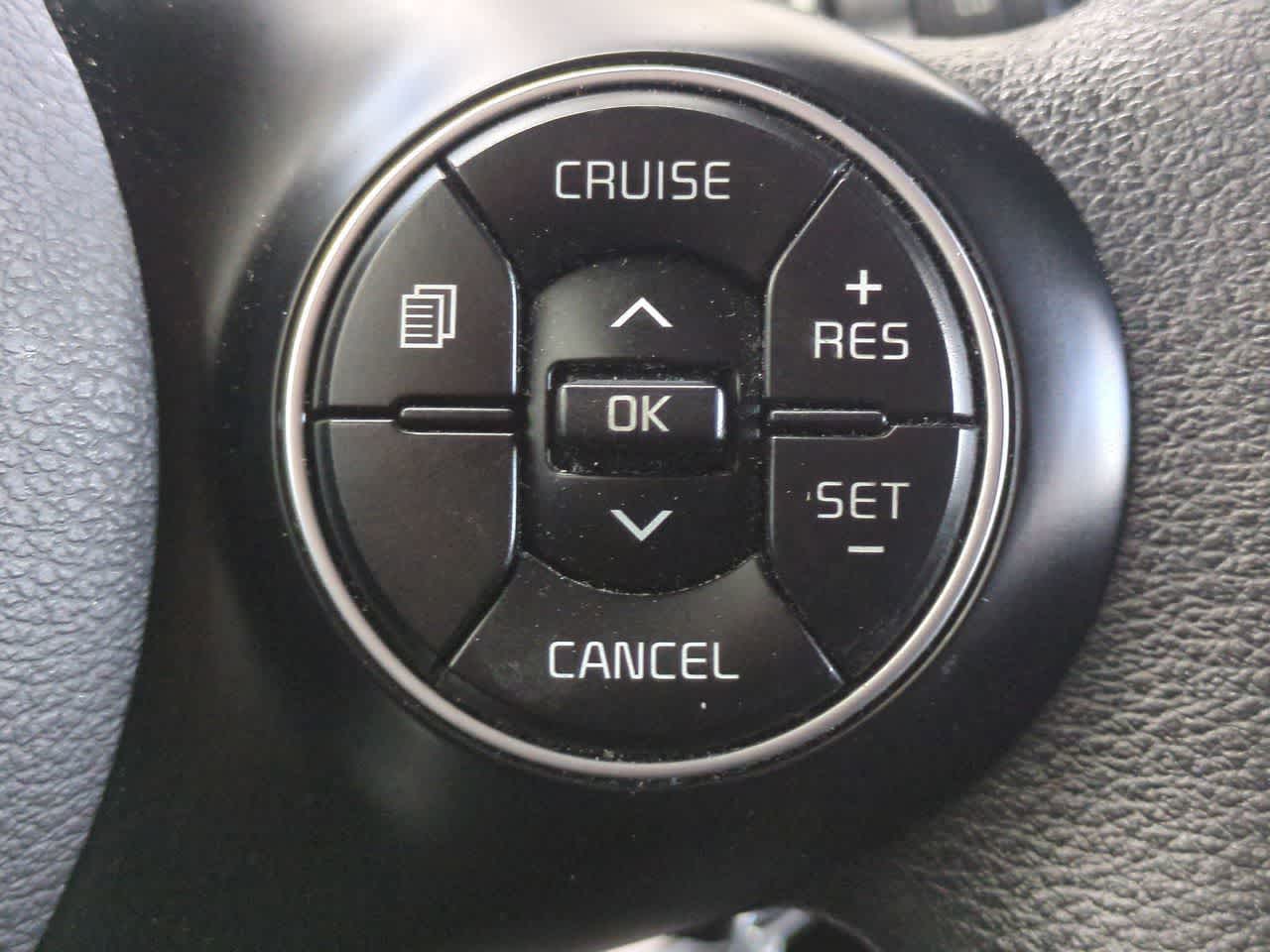 Thumbnail: 2020 Kia Soul - 25