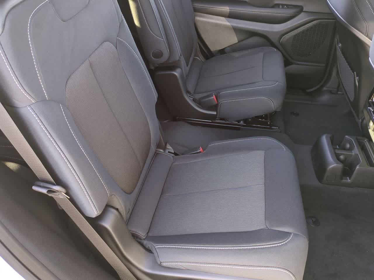 Thumbnail: 2025 Jeep Grand Cherokee L - 22