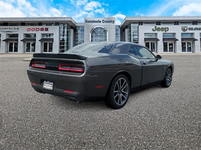 2023 Dodge Challenger R/T 8