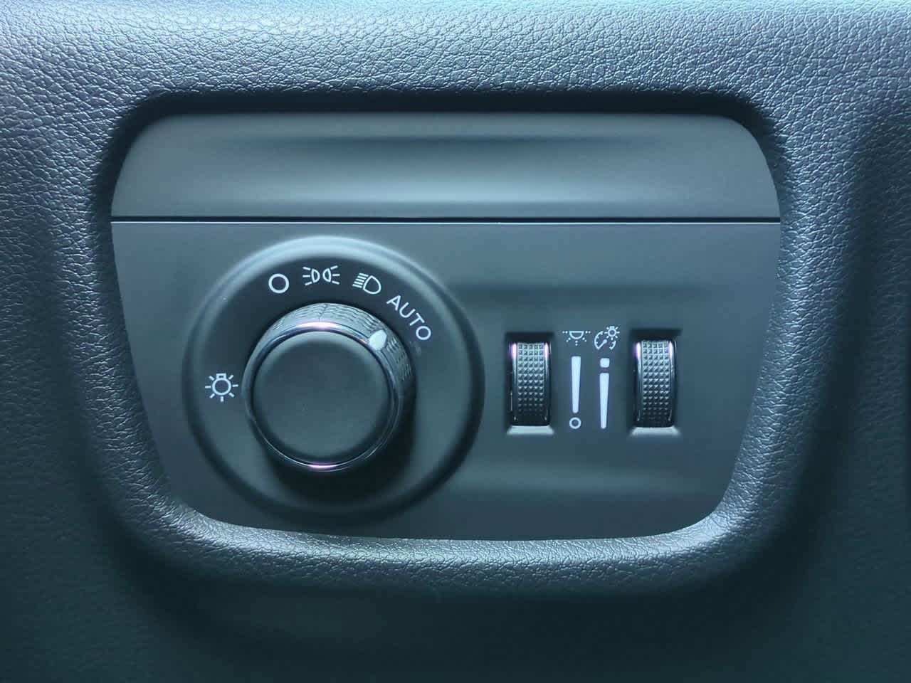 Thumbnail: 2025 Jeep Grand Cherokee - 18