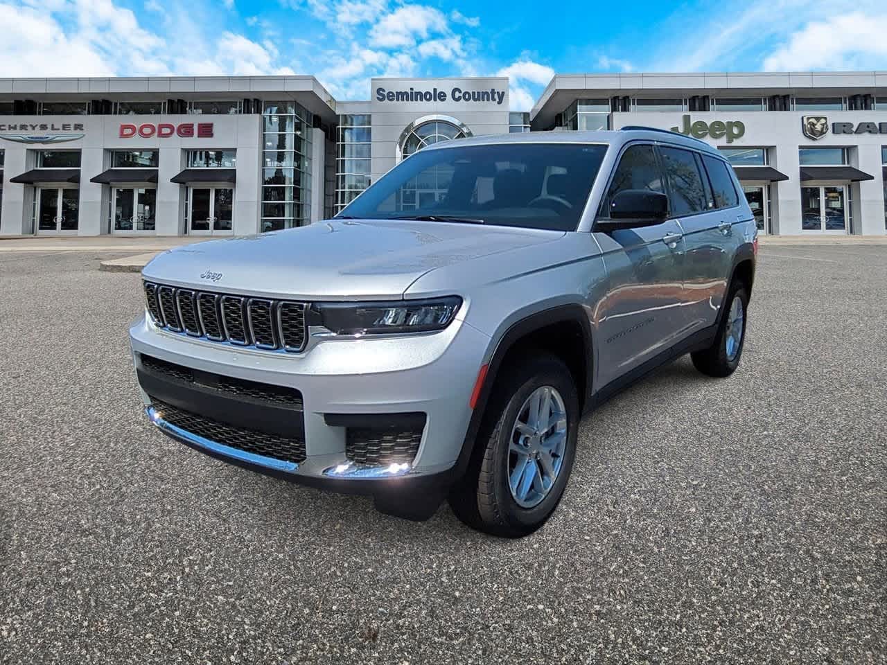 Thumbnail: 2025 Jeep Grand Cherokee L - 4