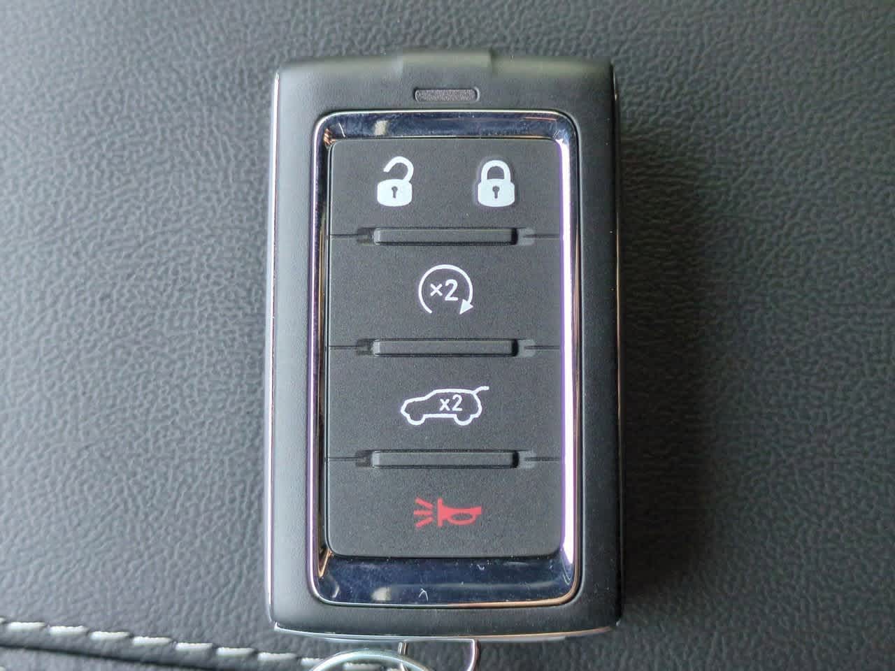 Thumbnail: 2025 Jeep Grand Cherokee - 36