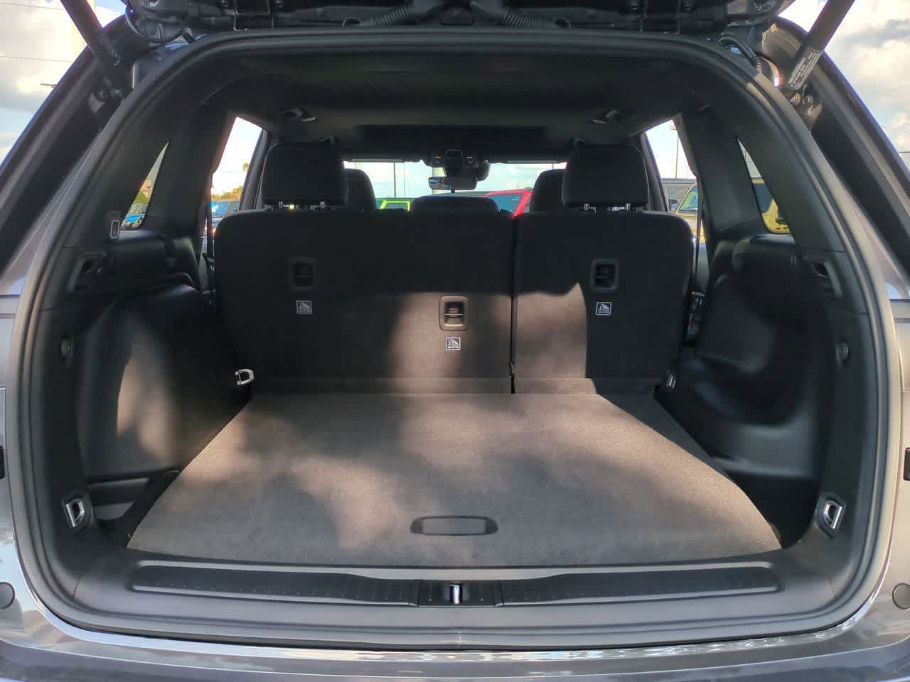 Thumbnail: 2025 Jeep Grand Cherokee - 35