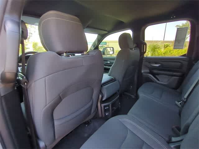 Thumbnail: 2025 RAM 1500 - 18