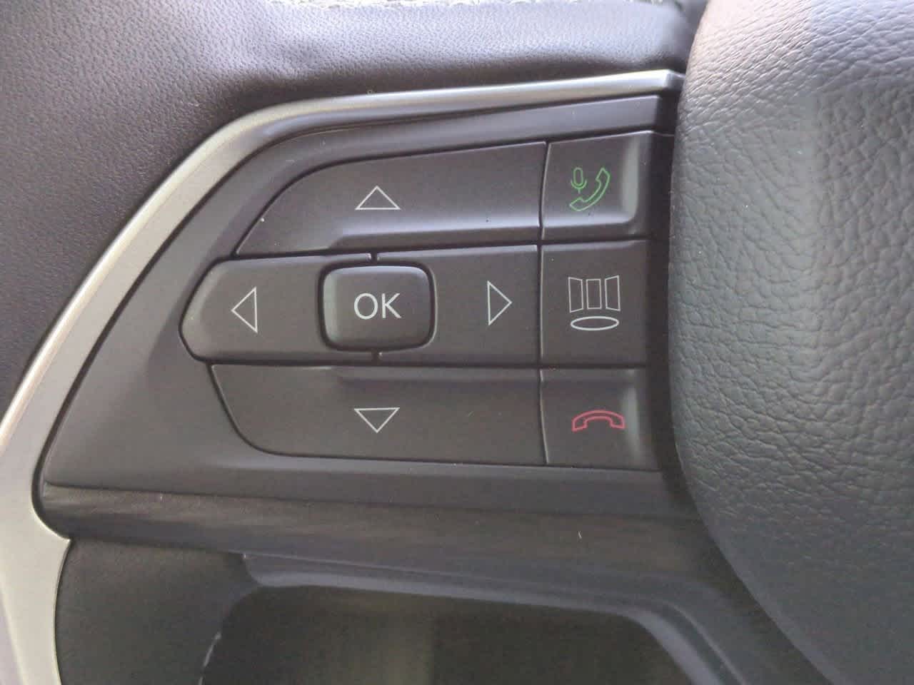 Thumbnail: 2025 Jeep Grand Cherokee - 25