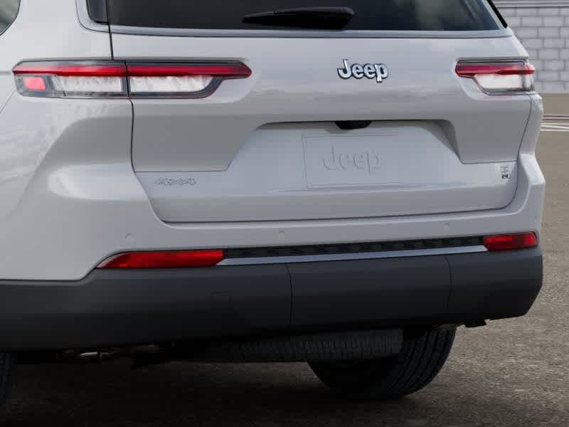 Thumbnail: 2026 Jeep Grand Cherokee L - 13