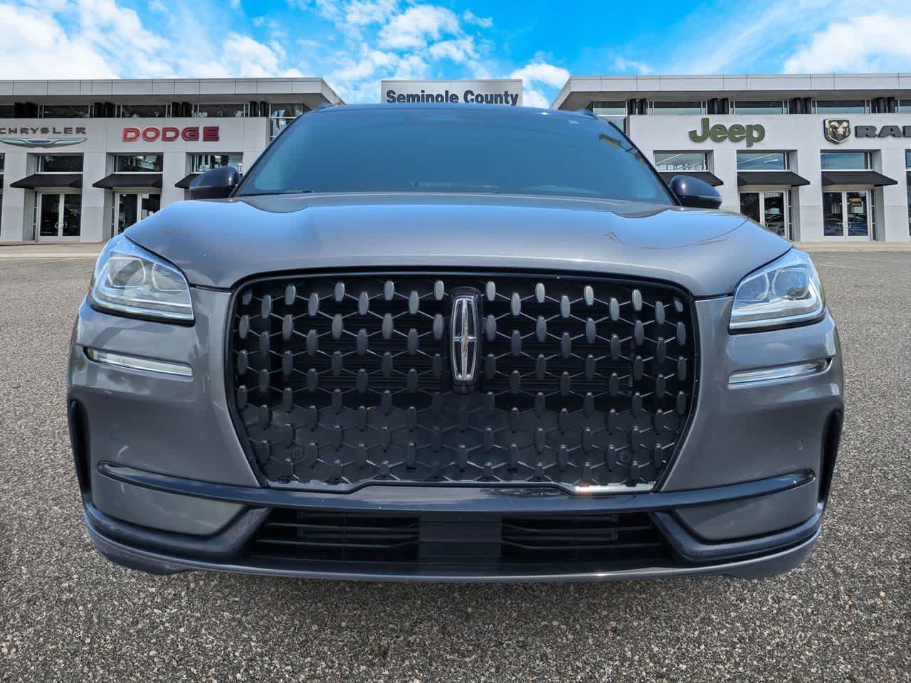 Thumbnail: 2023 Lincoln Corsair - 3