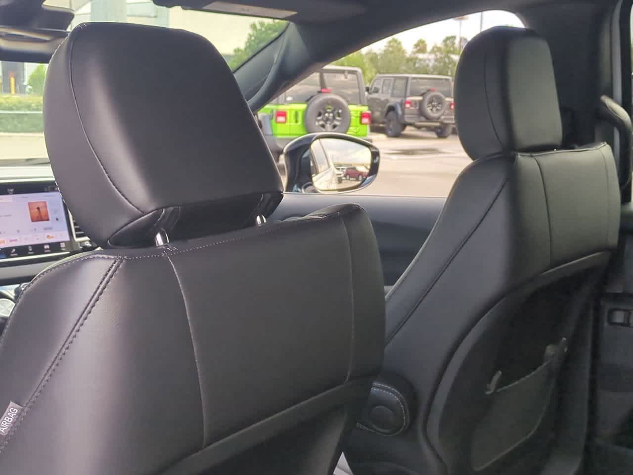 Thumbnail: 2026 Chrysler Voyager - 19