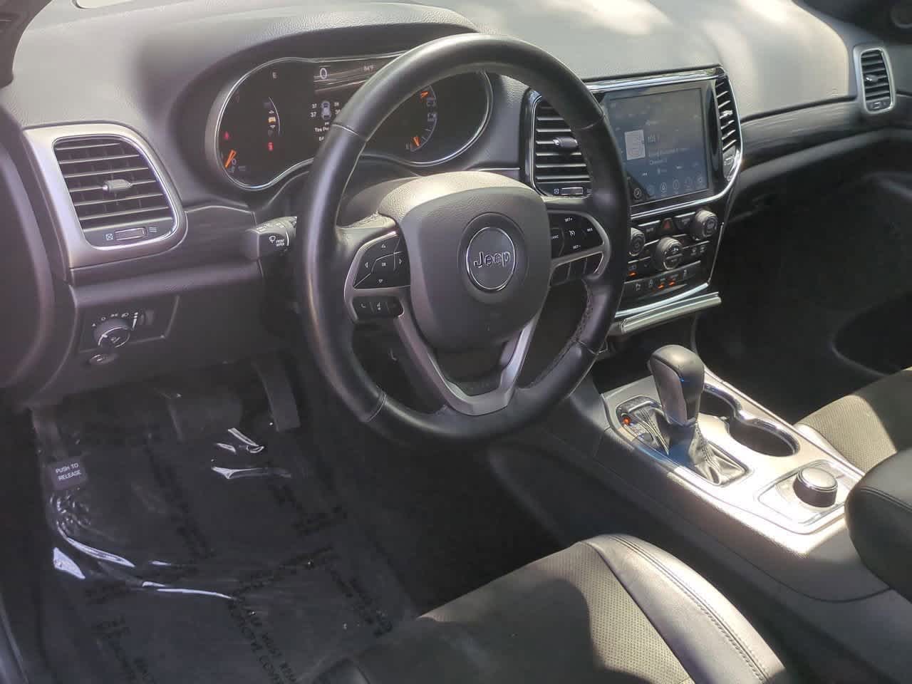 Thumbnail: 2022 Jeep Grand Cherokee - 10