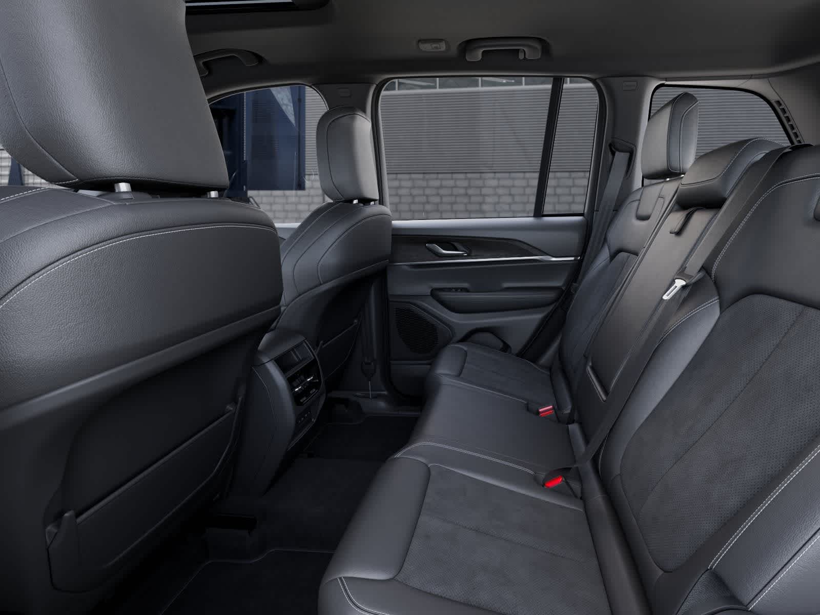 Thumbnail: 2026 Jeep Grand Cherokee - 23