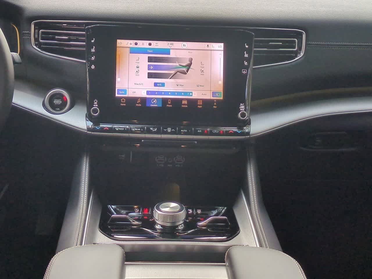 Thumbnail: 2025 Jeep Wagoneer - 28