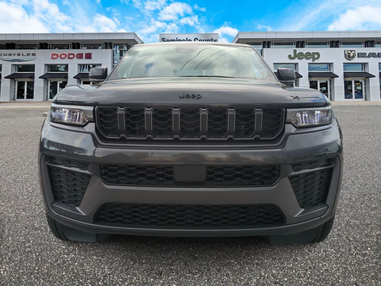 Thumbnail: 2026 Jeep Grand Cherokee - 3