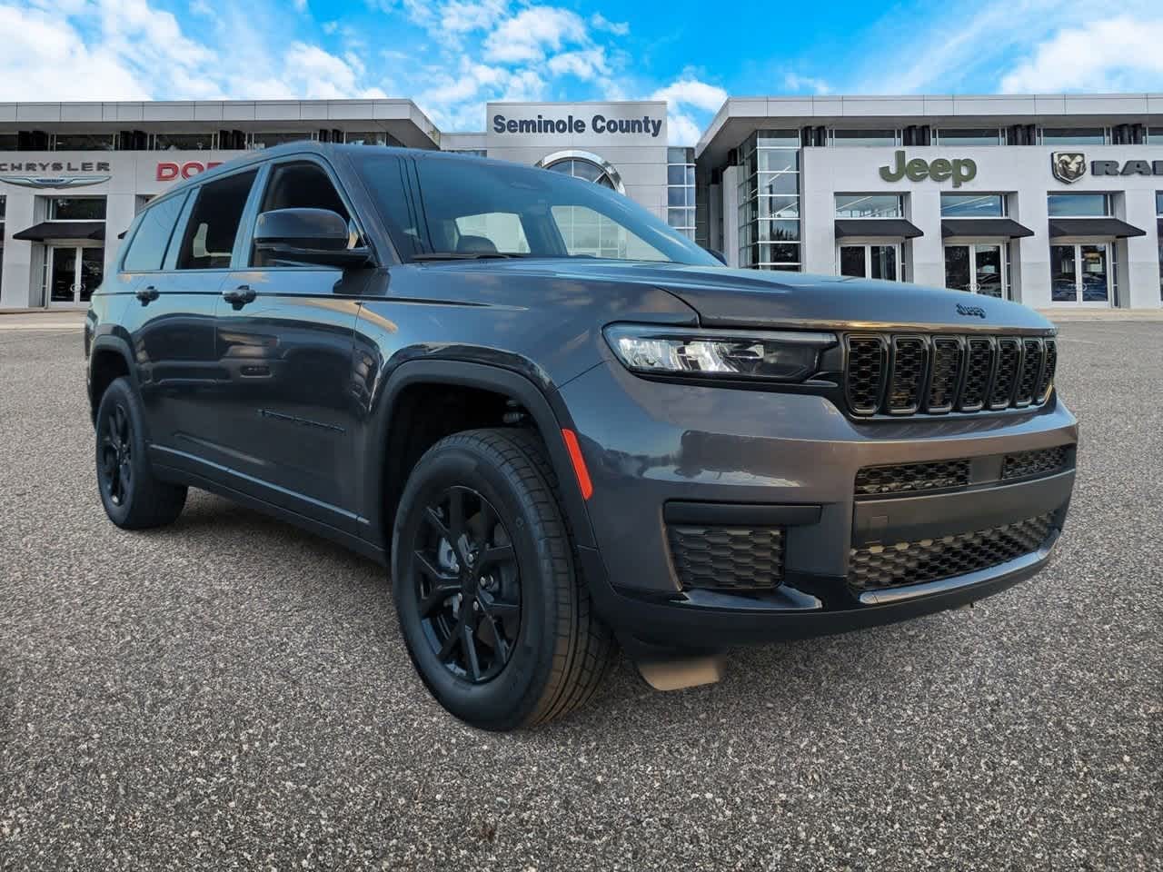 Thumbnail: 2025 Jeep Grand Cherokee L - 2