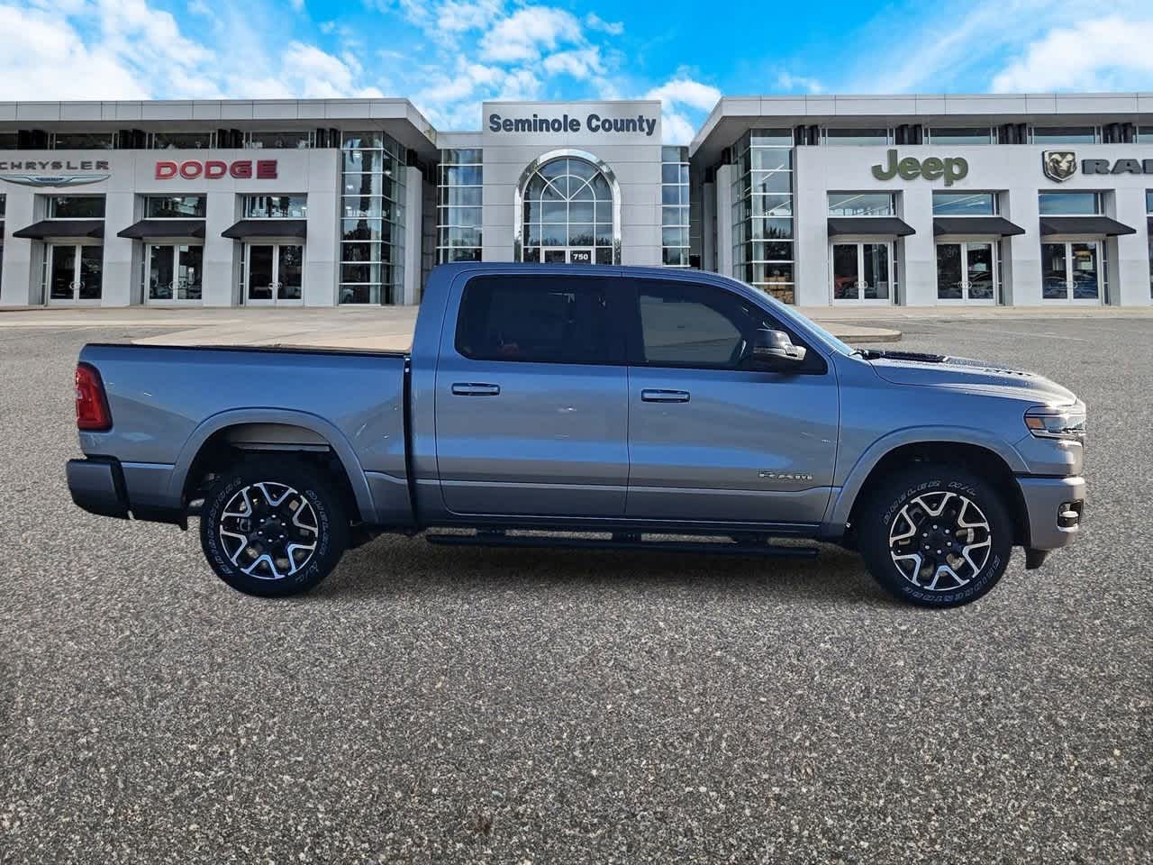 Thumbnail: 2026 RAM 1500 - 9