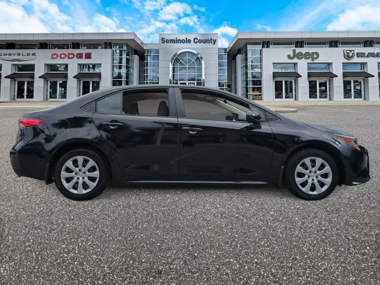 Thumbnail: 2025 Toyota Corolla - 9