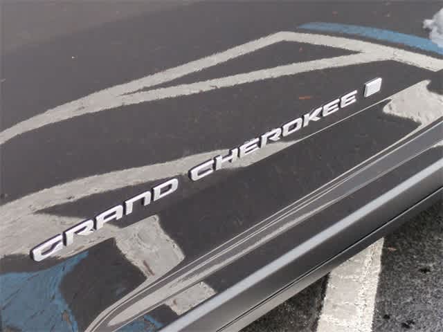 2025 Jeep Grand Cherokee Laredo 12