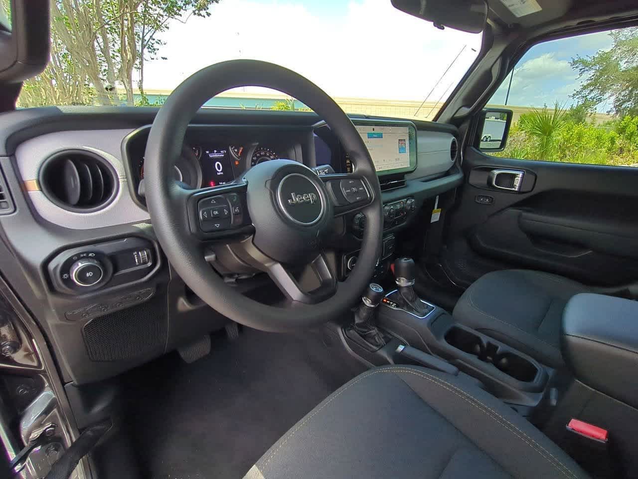 Thumbnail: 2025 Jeep Wrangler - 10