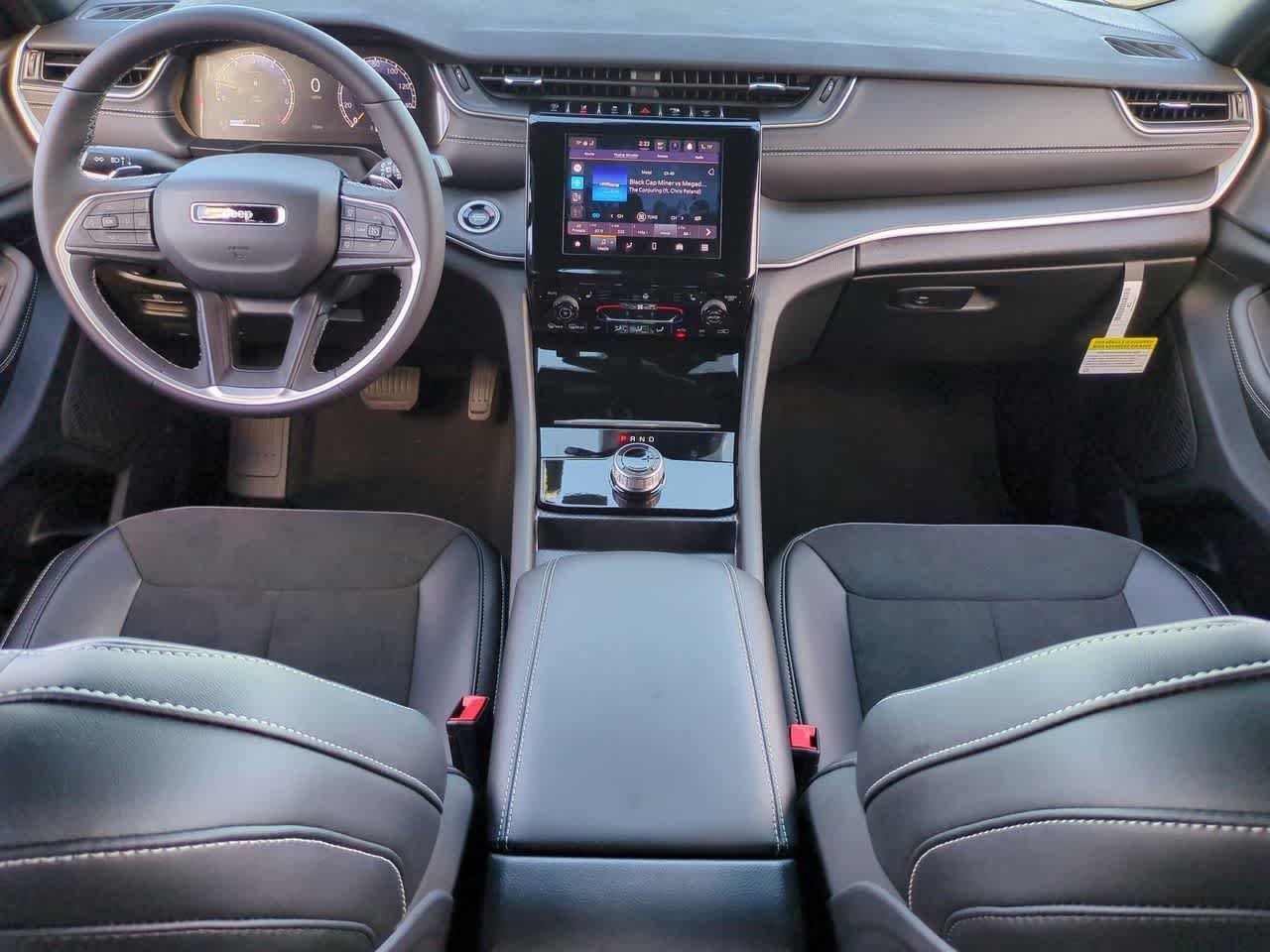 Thumbnail: 2025 Jeep Grand Cherokee - 16