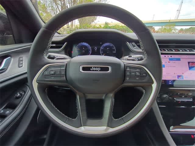 Thumbnail: 2025 Jeep Grand Cherokee - 25
