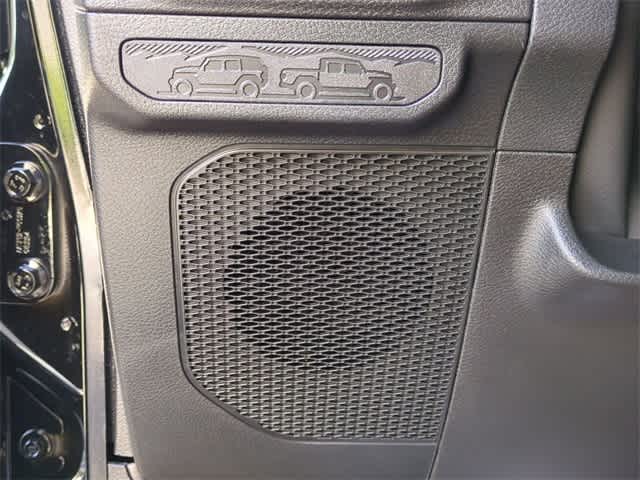 2025 Jeep Wrangler Sport 27