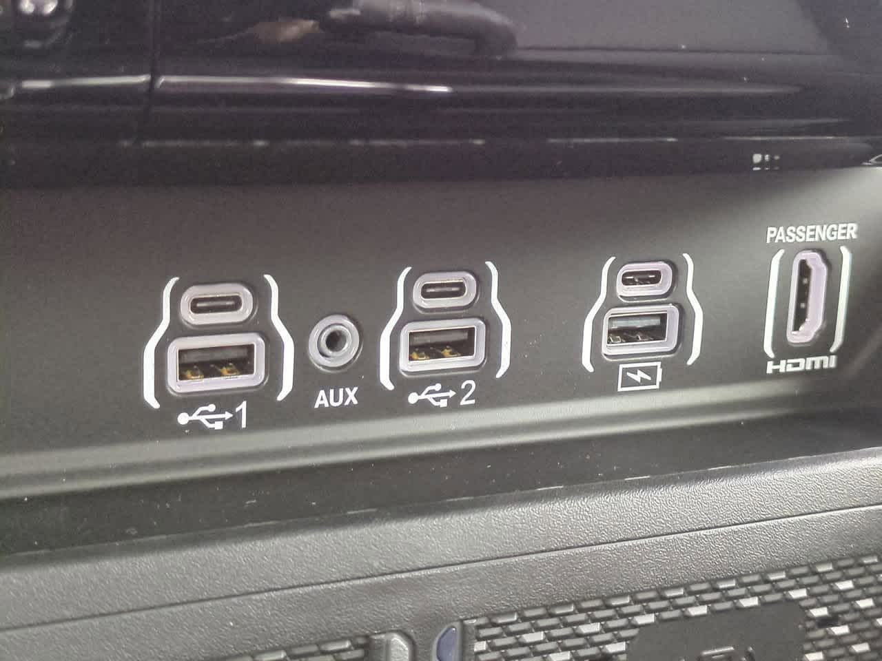 Thumbnail: 2026 RAM 1500 - 32