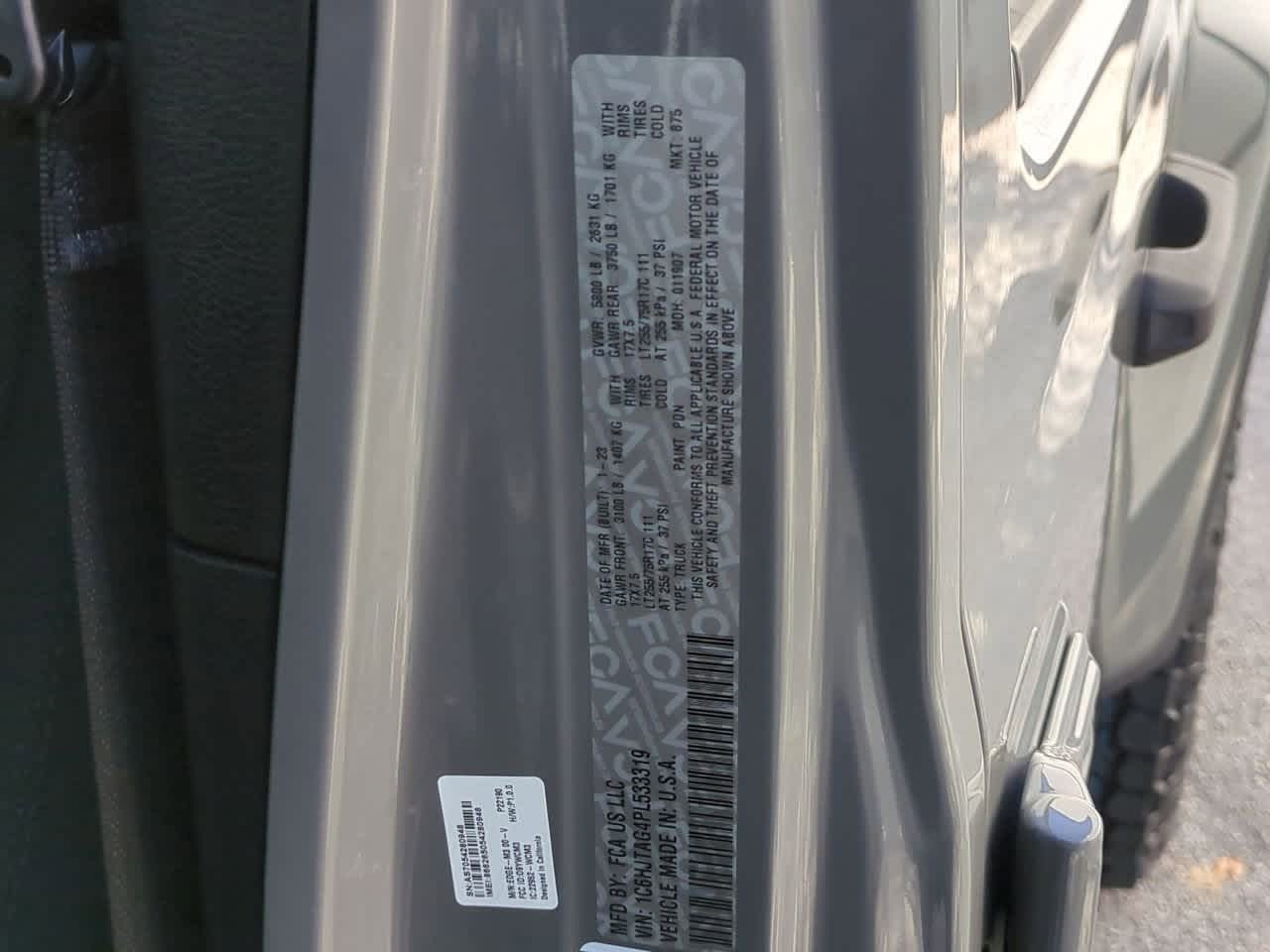 Thumbnail: 2023 Jeep Gladiator - 37