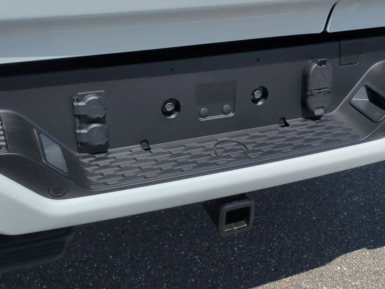 Thumbnail: 2026 RAM 1500 - 35