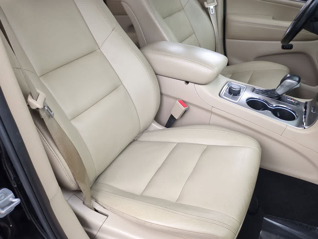 Thumbnail: 2021 Jeep Grand Cherokee - 23