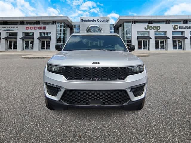 Thumbnail: 2025 Jeep Grand Cherokee - 3