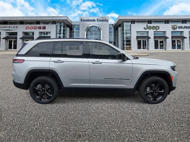 Thumbnail: 2025 Jeep Grand Cherokee - 9