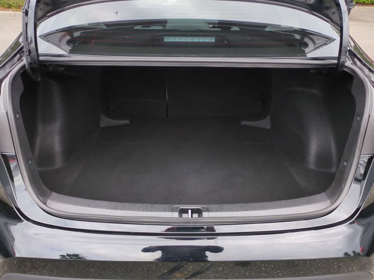 Thumbnail: 2025 Toyota Corolla - 34