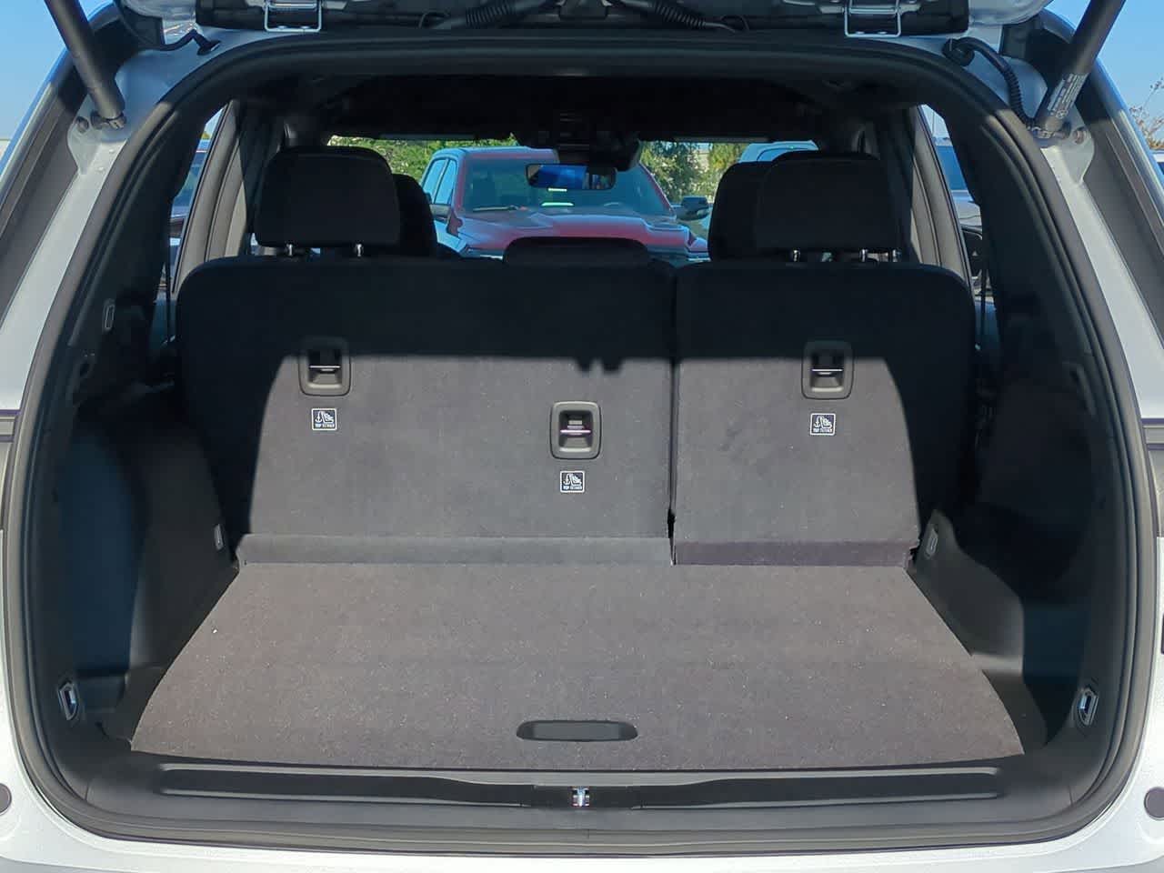 Thumbnail: 2025 Jeep Grand Cherokee - 34