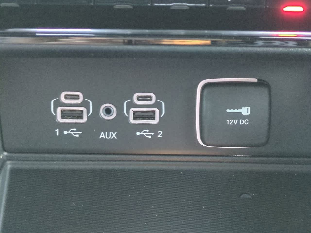 Thumbnail: 2025 Jeep Grand Cherokee - 32