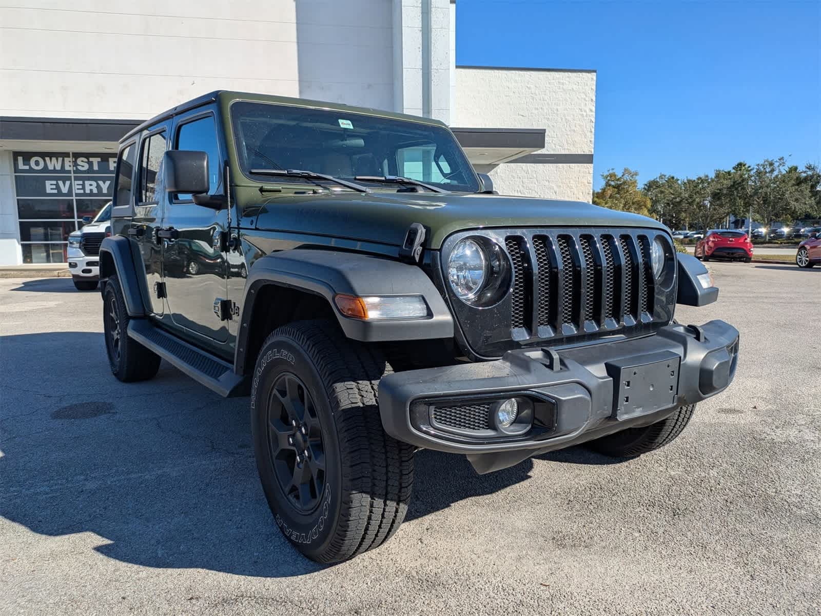 Thumbnail: 2022 Jeep Wrangler - 3