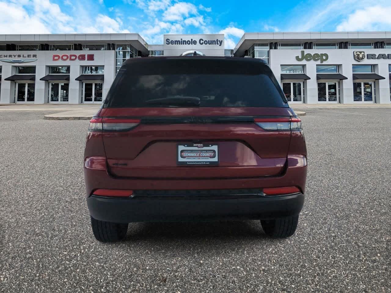 Thumbnail: 2024 Jeep Grand Cherokee - 7