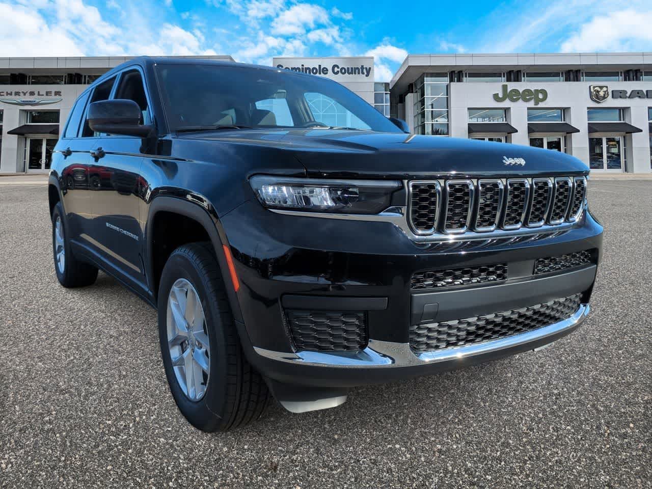 Thumbnail: 2025 Jeep Grand Cherokee L - 2
