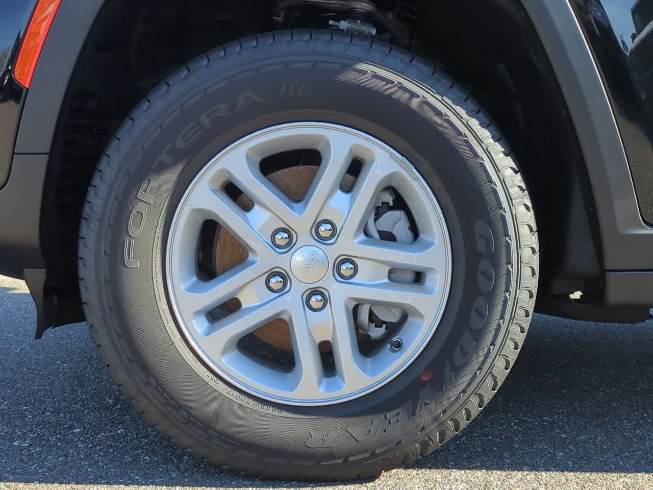 Thumbnail: 2025 Jeep Grand Cherokee - 14