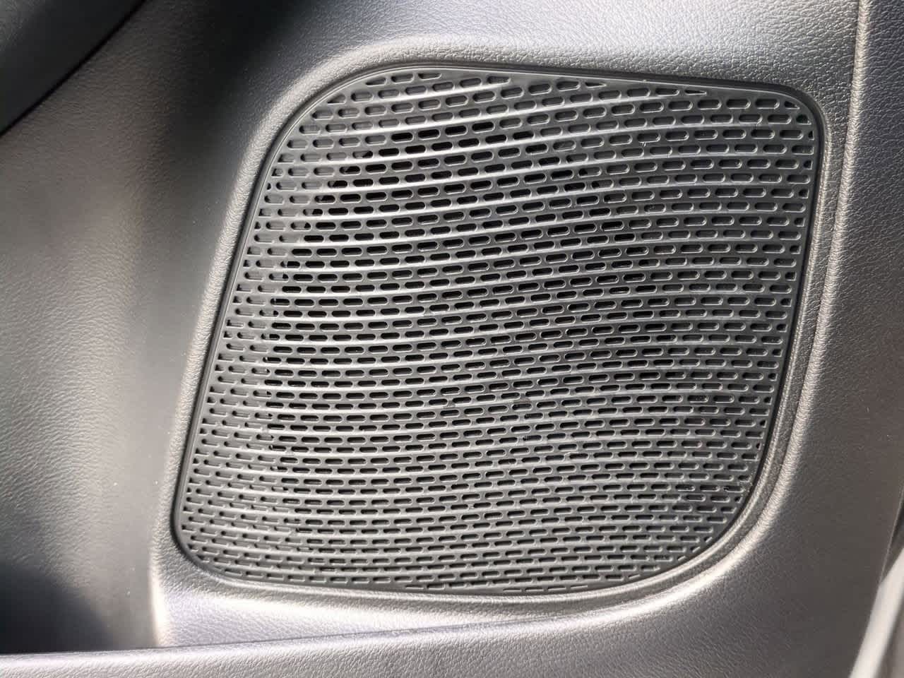 Thumbnail: 2026 Chrysler Pacifica - 32